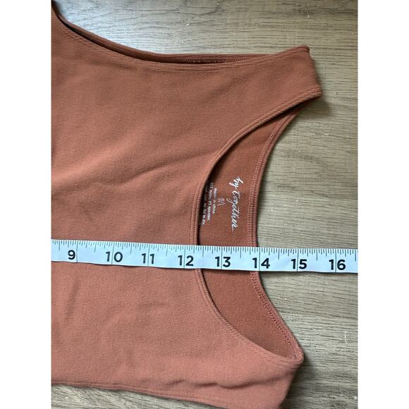 By Together Women’s Rust Brown Knit Tank Top M/L - Picture 4 of 5
